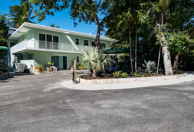 $3,800,000 | 87950 Overseas Highway, Islamorada, FL 33036