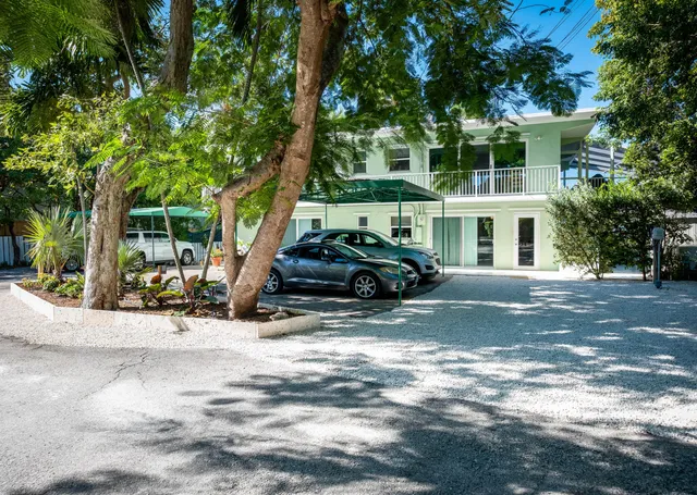 $3,800,000 | 87950 Overseas Highway, Islamorada, FL 33036