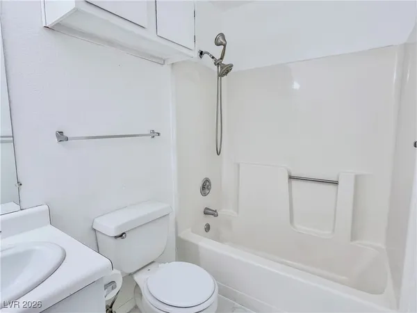 $110,000 | 2044 Mesquite Lane, Unit 202, Laughlin, NV 89029