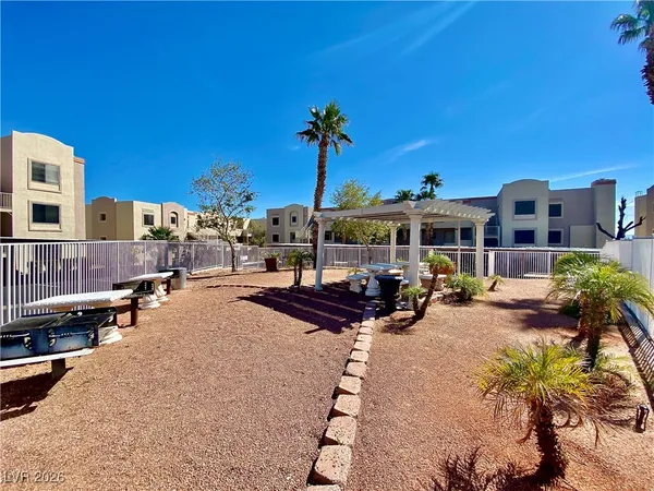 $110,000 | 2044 Mesquite Lane, Unit 202, Laughlin, NV 89029