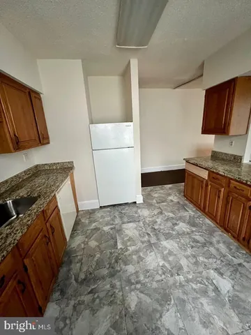 $1,900 | 46 Holland Avenue, Ardmore, PA 19003