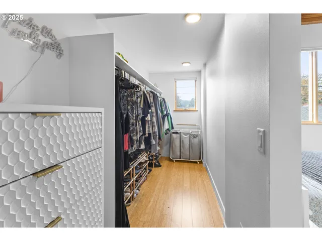 $625,000 | 2747 Friendly Alley, Eugene, OR 97405