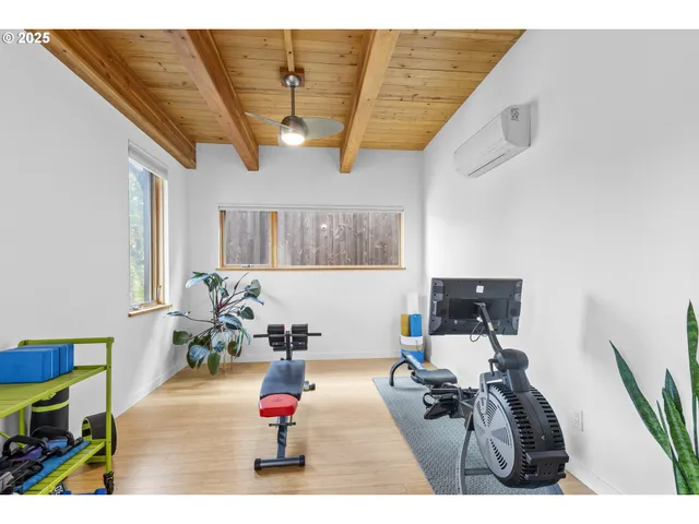 $625,000 | 2747 Friendly Alley, Eugene, OR 97405