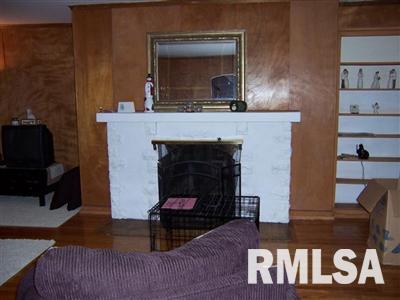 4 Breezy Point Road Clinton, IA 52732 - Photo 2 of 8 Gallery Image 2