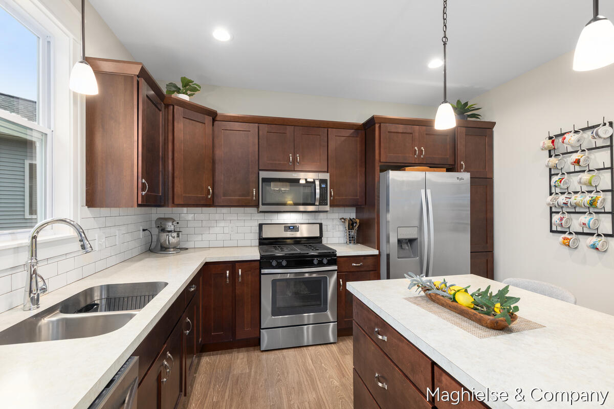 8374 Rose Ridge Drive, Unit 70 Rockford, MI 49341 - Photo 11 of 38