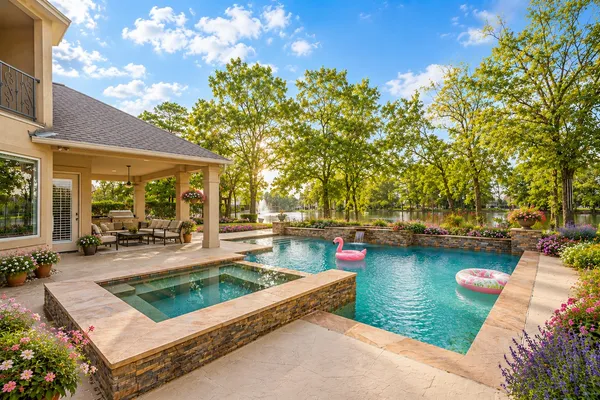 $775,000 | 6006 Valhalla Drive, Spring, TX 77379