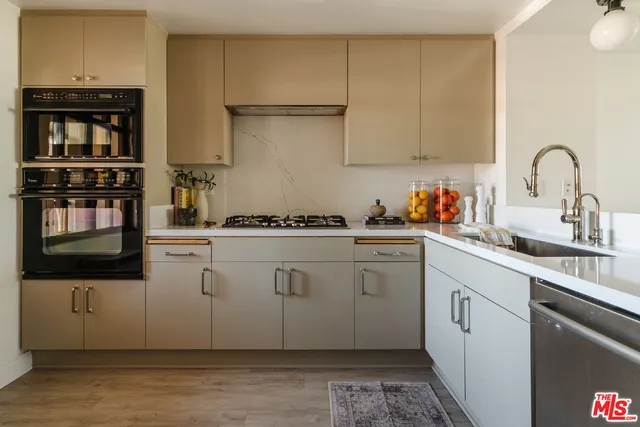 $7,000 | 11847 Gorham Avenue, Unit 302, Los Angeles, CA 90049