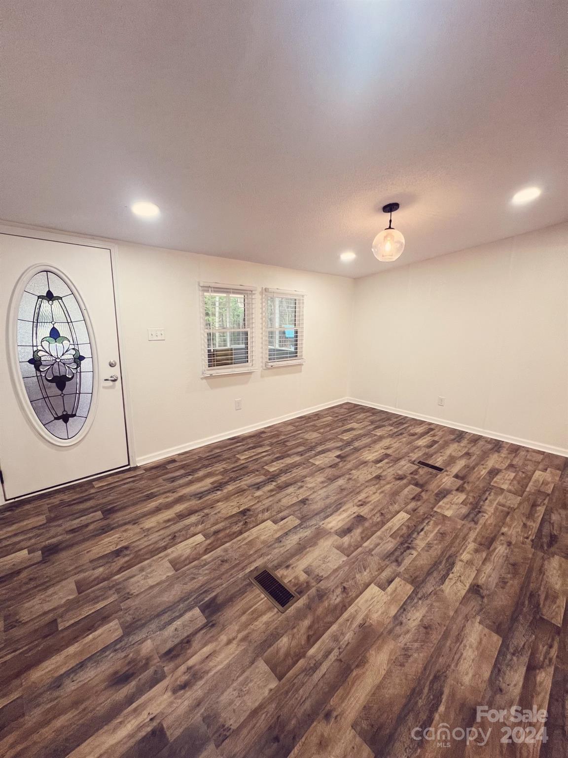 635 Bell Road Kings Mountain, NC 28086 - Photo 4 of 18 Gallery Image 4