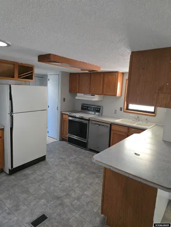 $220,000 | 530 South Kansas Avenue, Guernsey, WY 82214