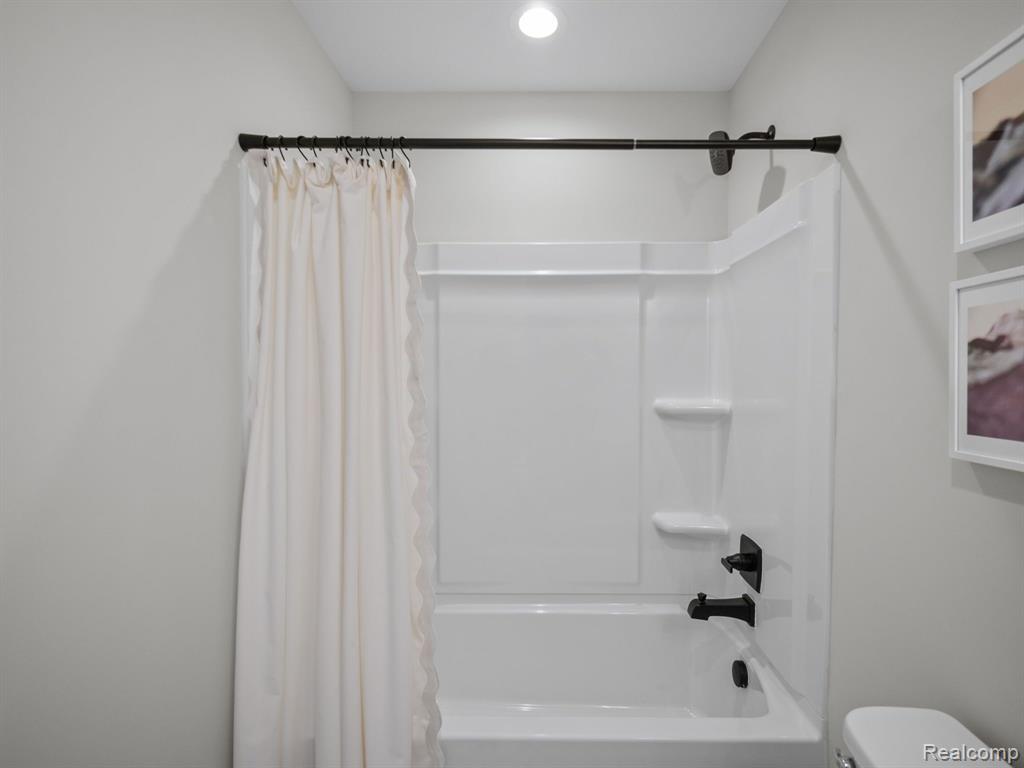 16257 Rogan Drive Linden, MI 48451 - Photo 12 of 41