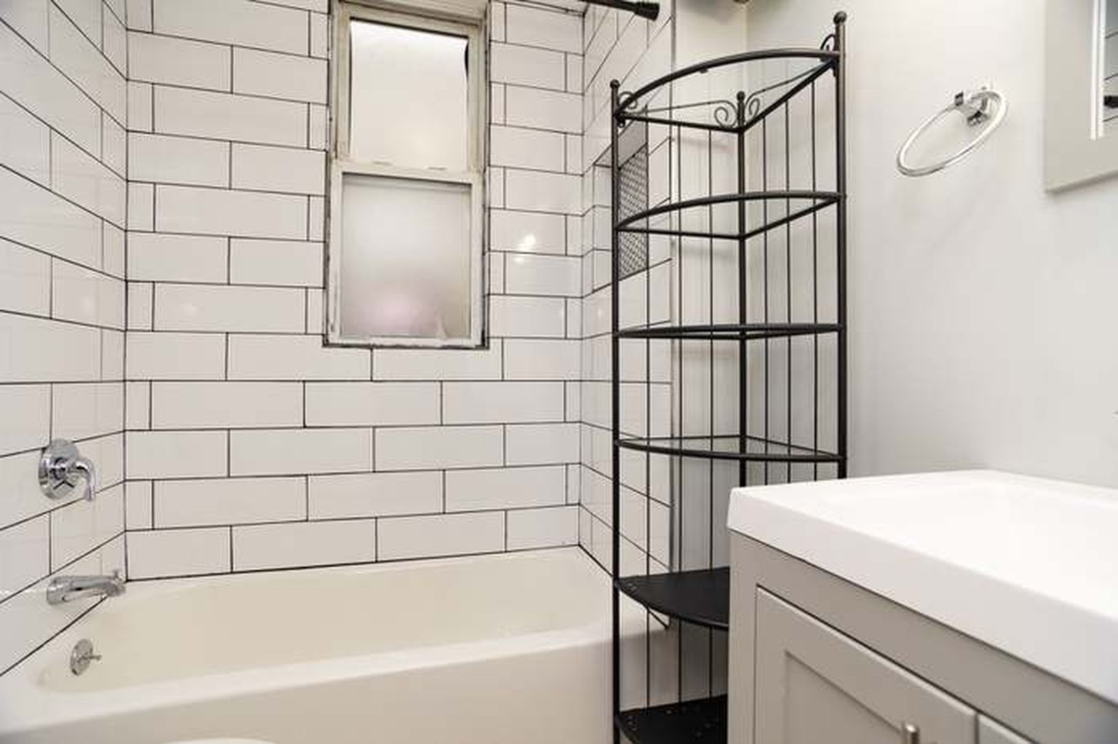 2657 North Ridgeway Avenue, Unit 3 Chicago, IL 60647 - Photo 10 of 10