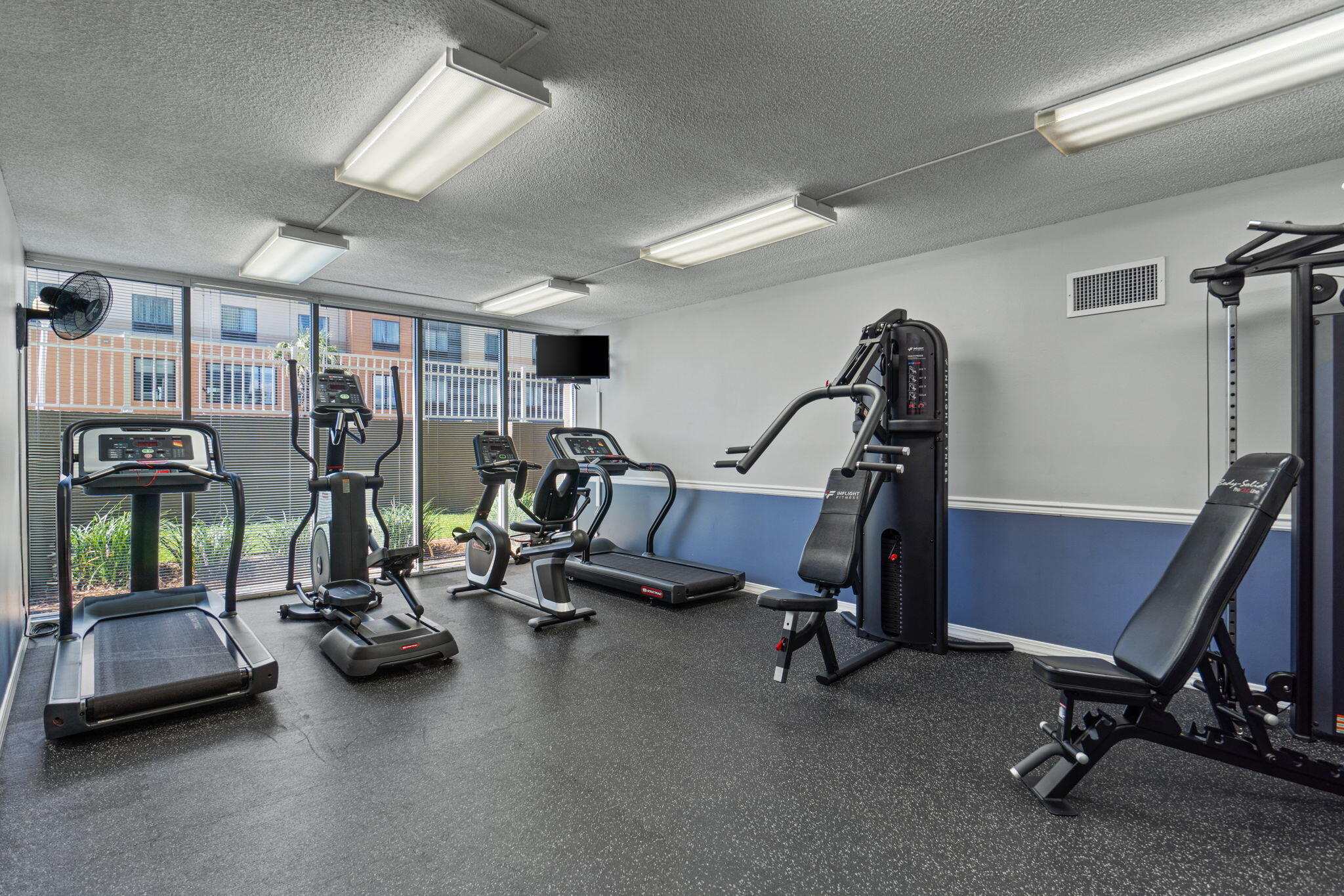 520 Santa Rosa Boulevard, Unit 404 Fort Walton Beach, FL 32548 - Photo 30 of 44 a view of a room with gym equipment