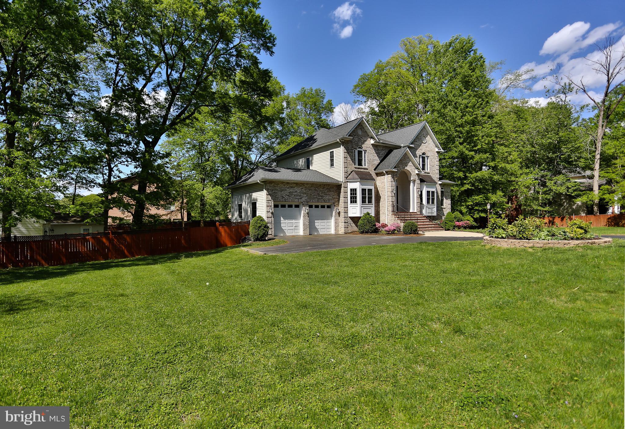 7215 Tanager Street Springfield, VA 22150 - Photo 34 of 43 Over Half Acre Lot