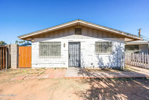 $1,495 | 2226 West Heatherbrae Drive, Unit 1, Phoenix, AZ 85015