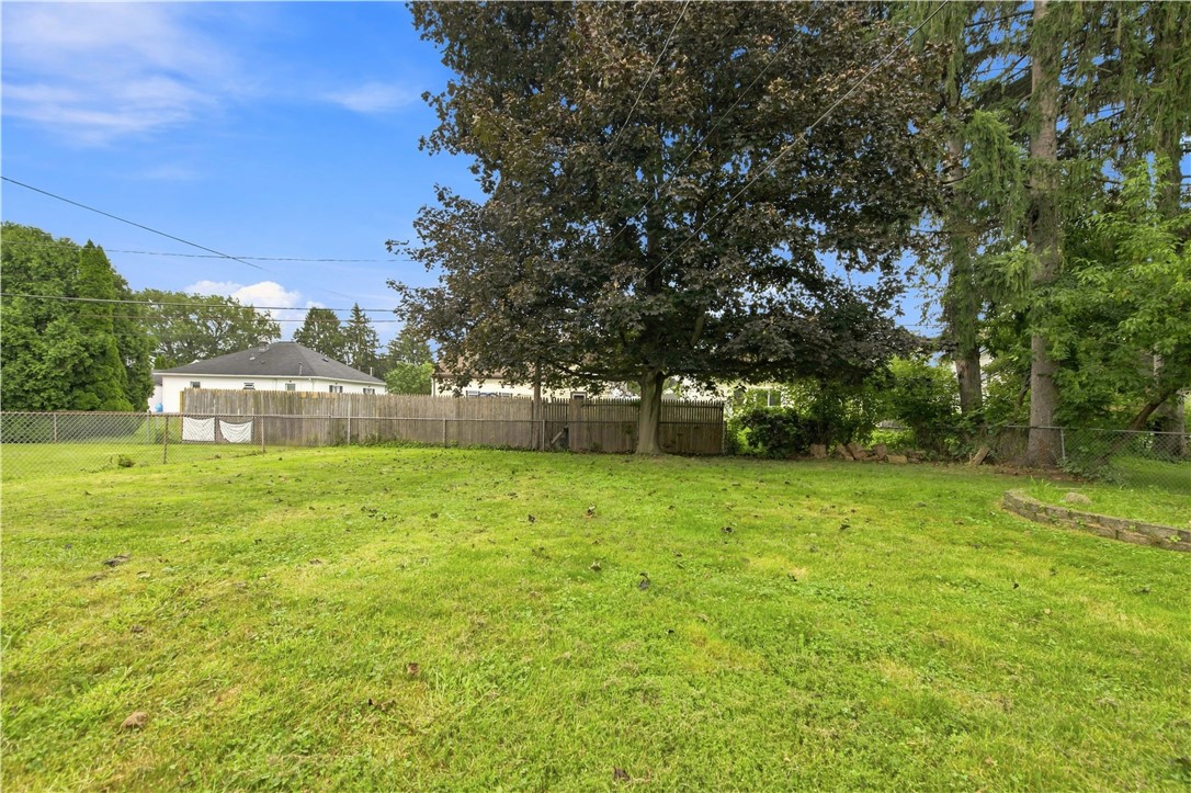 1061 Whitlock Road Irondequoit, NY 14609 - Photo 23 of 25 Gallery Image 23