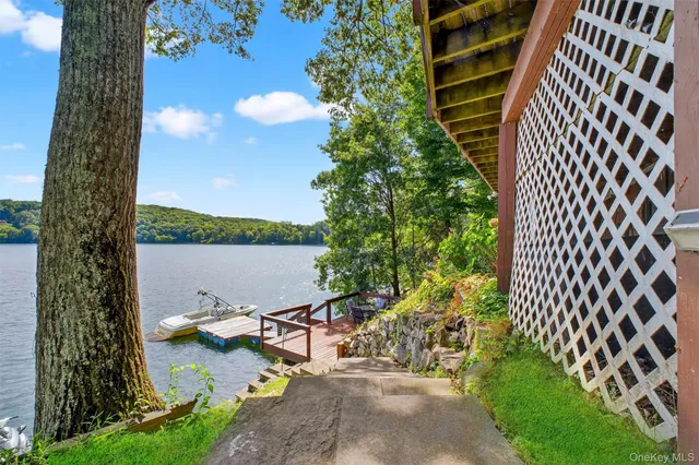 a view of a terrace with sitting area