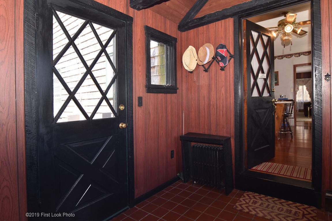 503 Lake Road Tiverton, RI 02878 - Photo 27 of 40