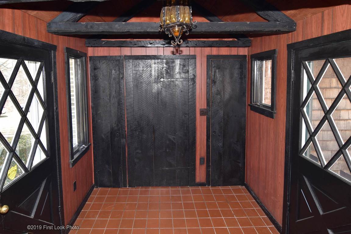 503 Lake Road Tiverton, RI 02878 - Photo 29 of 40