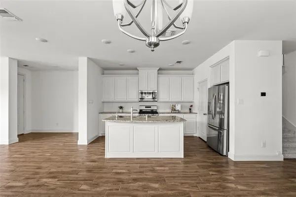 $415,000 | 4721 Smokey Quartz Lane, Arlington, TX 76005