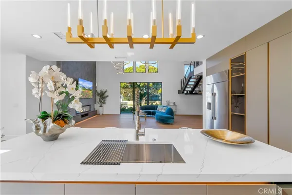 $10,500 | 853 Oak Street, Costa Mesa, CA 92627
