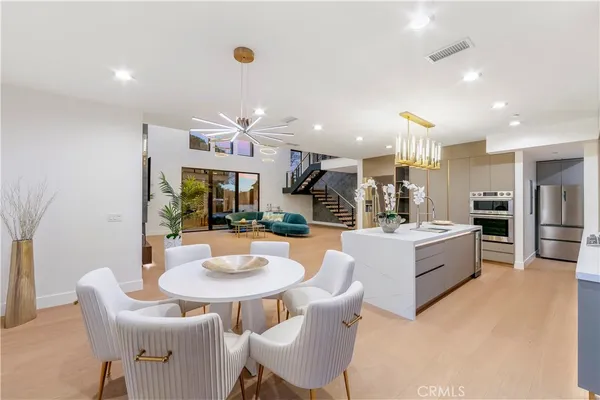 $10,500 | 853 Oak Street, Costa Mesa, CA 92627