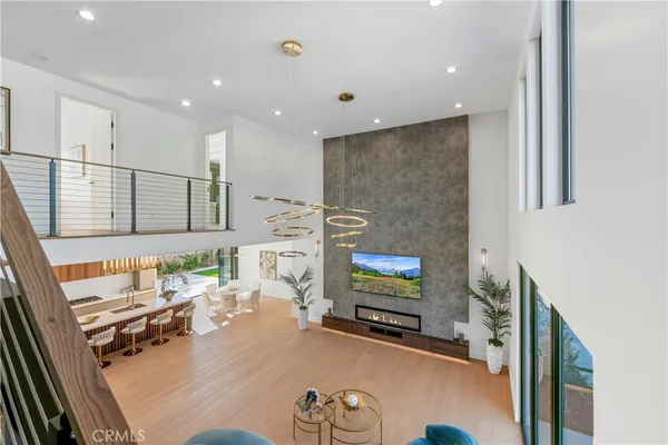 $10,500 | 853 Oak Street, Costa Mesa, CA 92627