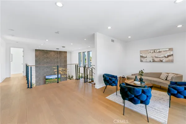 $10,500 | 853 Oak Street, Costa Mesa, CA 92627