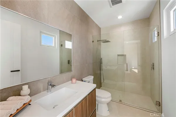 $10,500 | 853 Oak Street, Costa Mesa, CA 92627