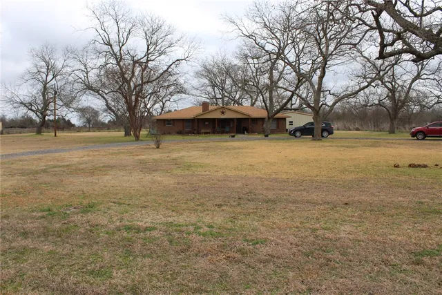$439,900 | 174 Lcr 472, Mexia, TX 76667