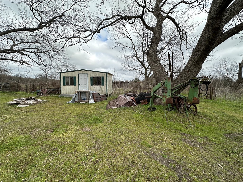 174 Lcr 472 Mexia, TX 76667 - Photo 14 of 35