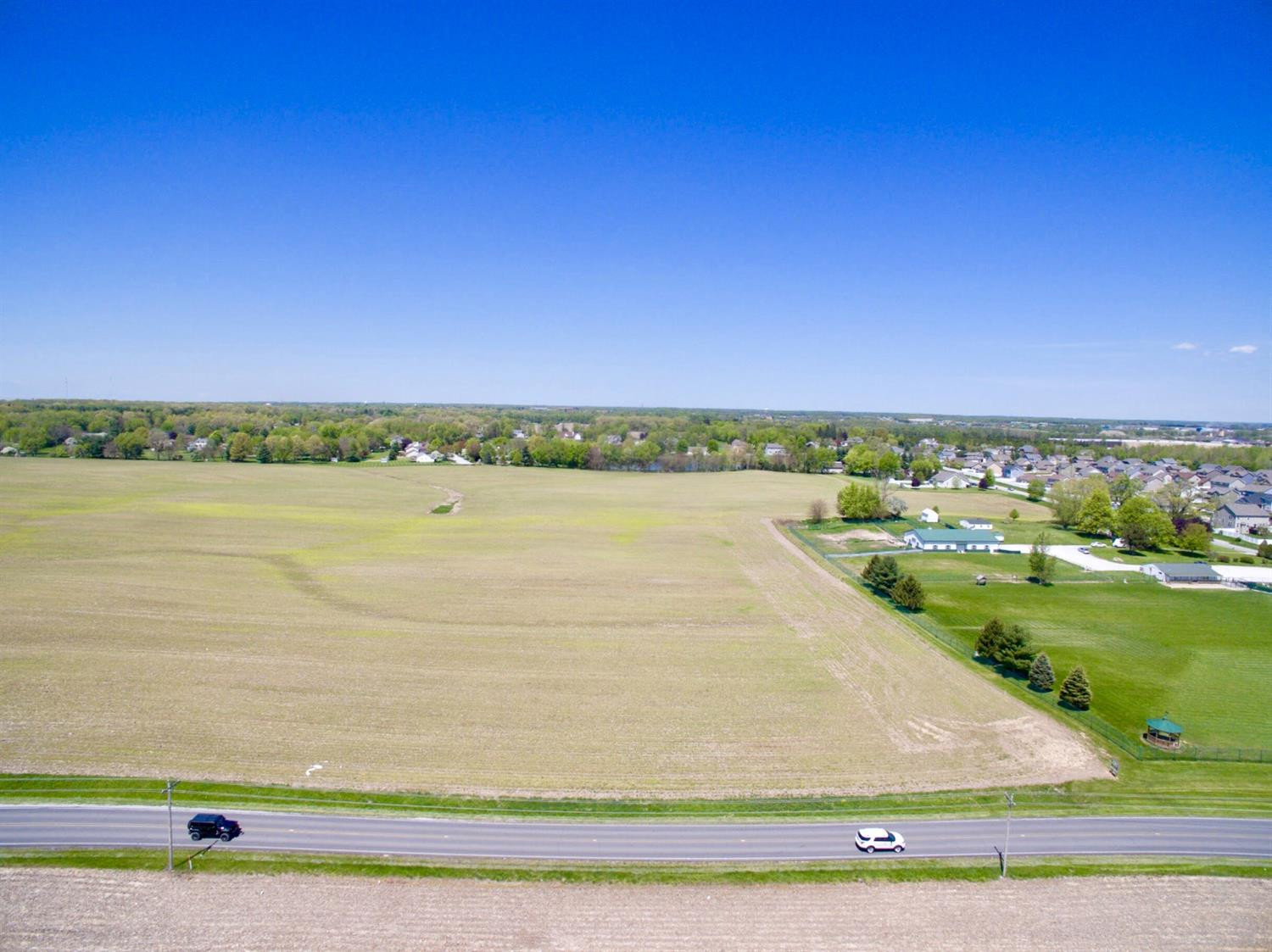109-137 East Division Road Valparaiso, IN 46383 - Photo 1 of 2 1500x1123