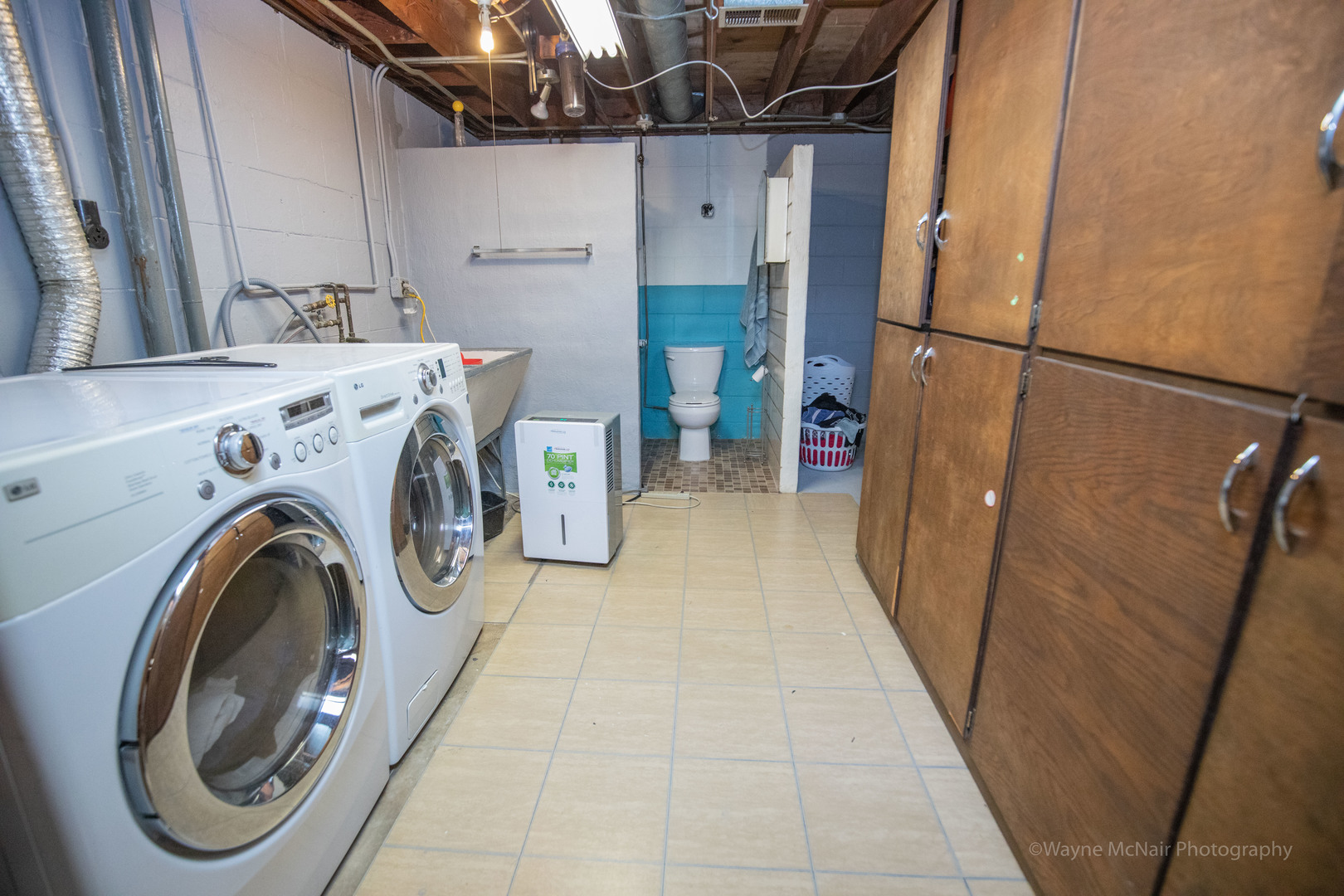 1610 Black Road Joliet, IL 60435 - Photo 20 of 25 a utility room with dryer and washer
