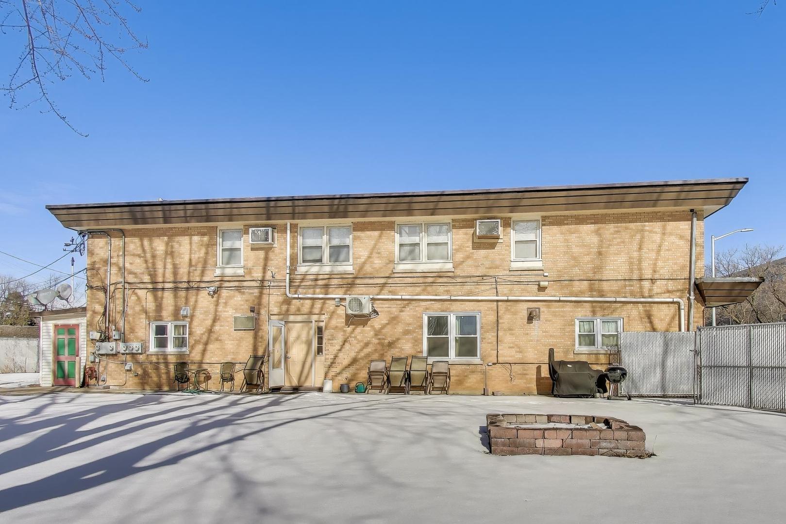 1130 Sheridan Road North Chicago, IL 60064 - Photo 12 of 15