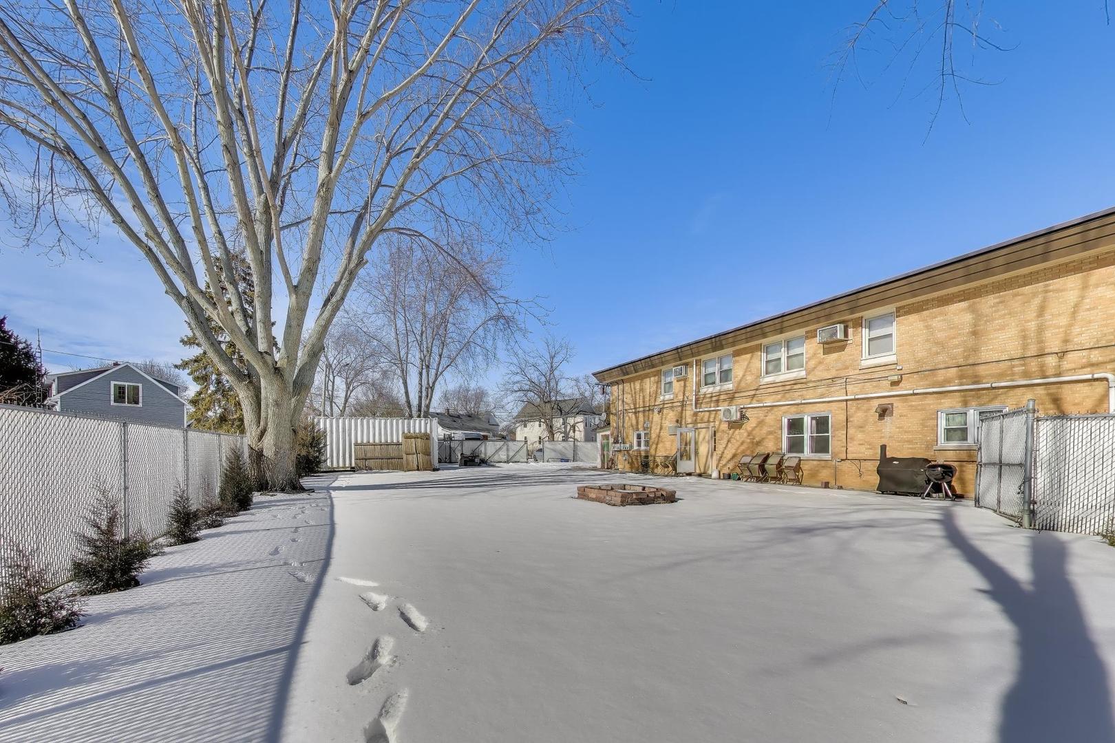 1130 Sheridan Road North Chicago, IL 60064 - Photo 14 of 15