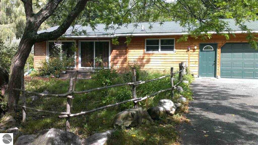 1589 Moss Road Beulah, MI 49617 - Photo 2 of 43 1780095-1.JPG
