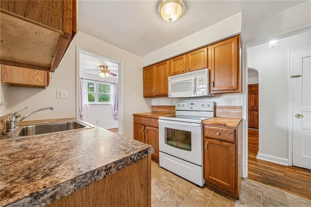 339 Hamil Road Verona, PA 15147 - Photo 13 of 29 Gallery Image 13