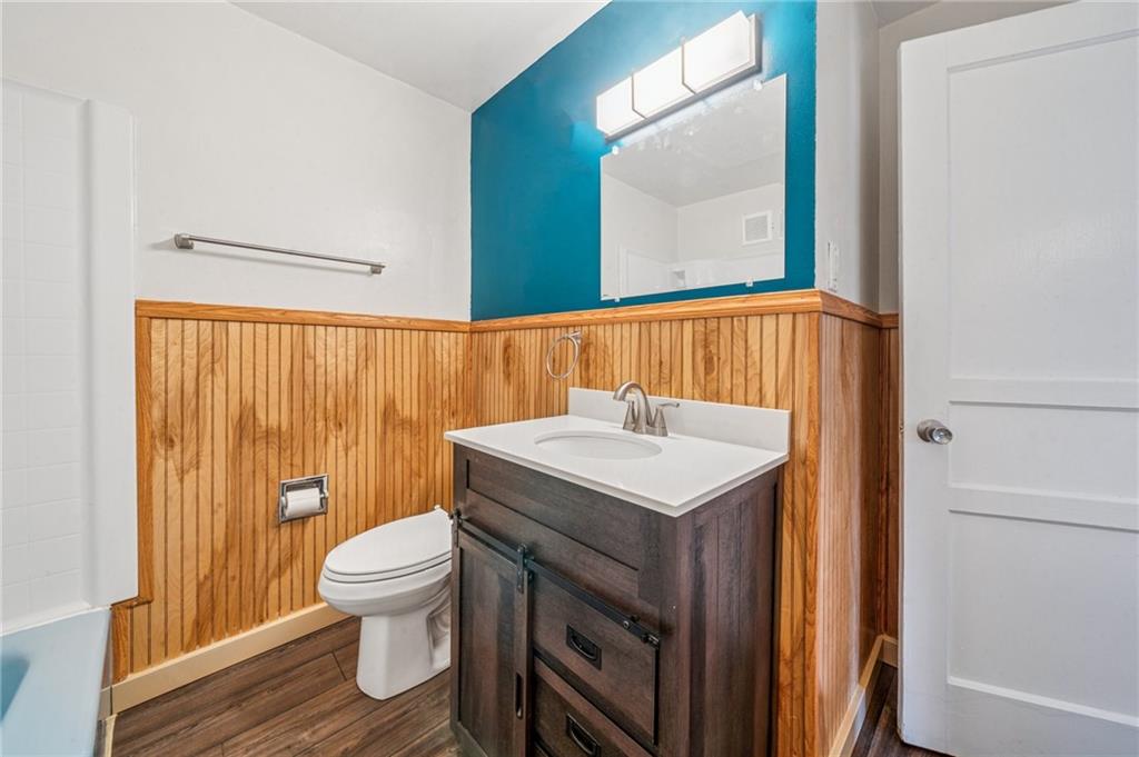 339 Hamil Road Verona, PA 15147 - Photo 19 of 29 Gallery Image 19