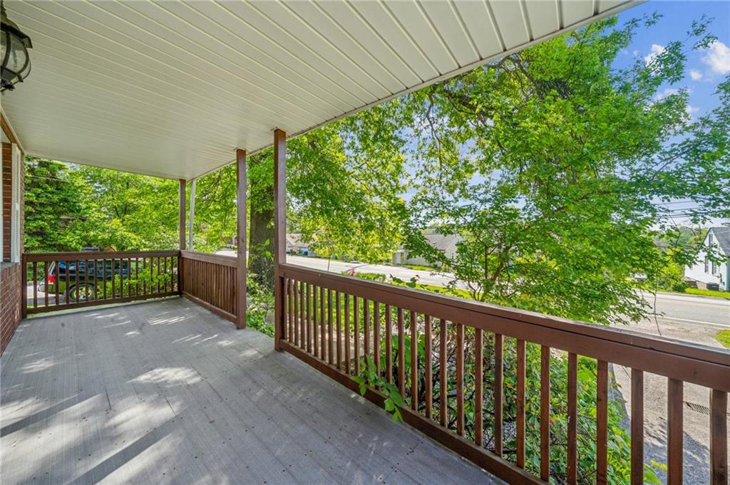 339 Hamil Road Verona, PA 15147 - Photo 5 of 29 Gallery Image 5