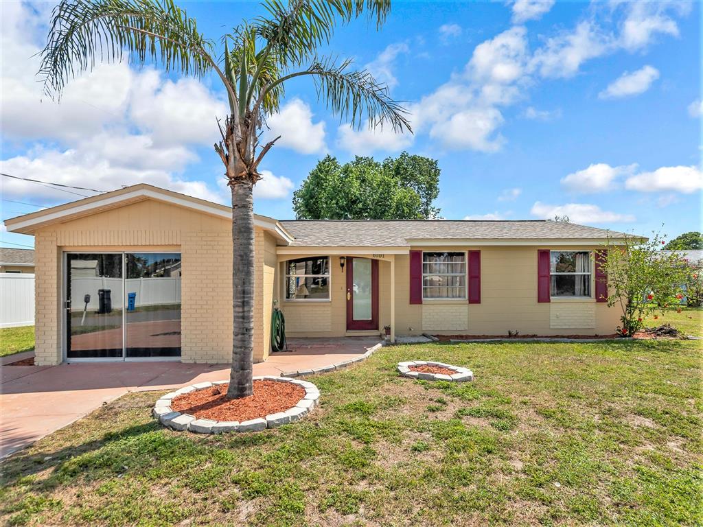 6101 Firefly Lane Apollo Beach, FL 33572 - Photo 1 of 1