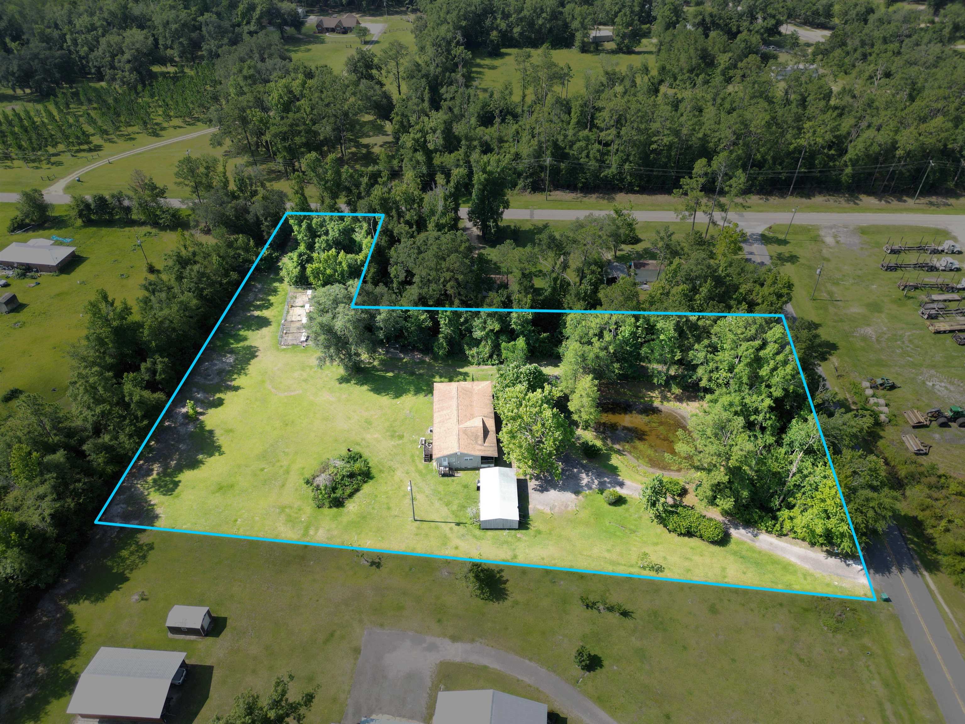 14240 Charlie McDowell Road Bristol, FL 32321 - Photo 2 of 41 Gallery Image 2