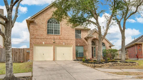 $430,000 | 1427 Basswood Springs Court, Houston, TX 77062