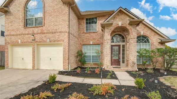 $430,000 | 1427 Basswood Springs Court, Houston, TX 77062
