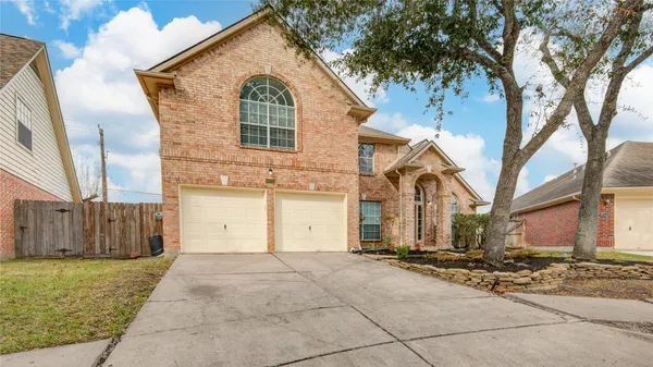 $430,000 | 1427 Basswood Springs Court, Houston, TX 77062
