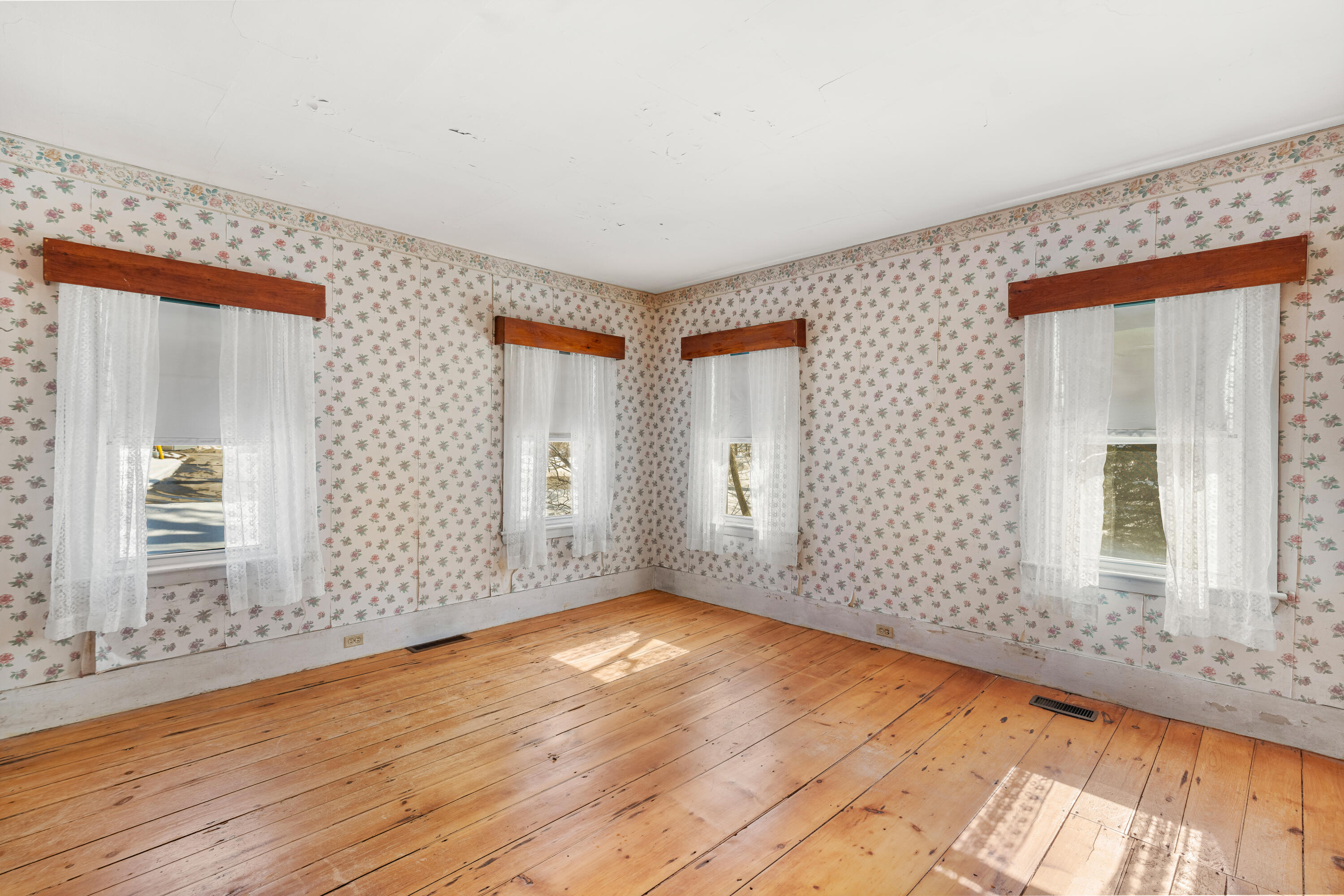 12 Middle Road Woolwich, ME 04579 - Photo 13 of 66 12 Middle Road Woolwich 031