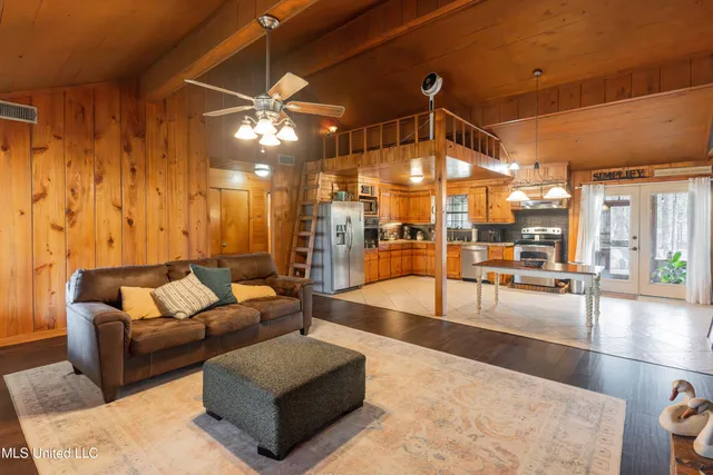 $277,000 | 1104 North Chapel Hill Road, Raymond, MS 39154