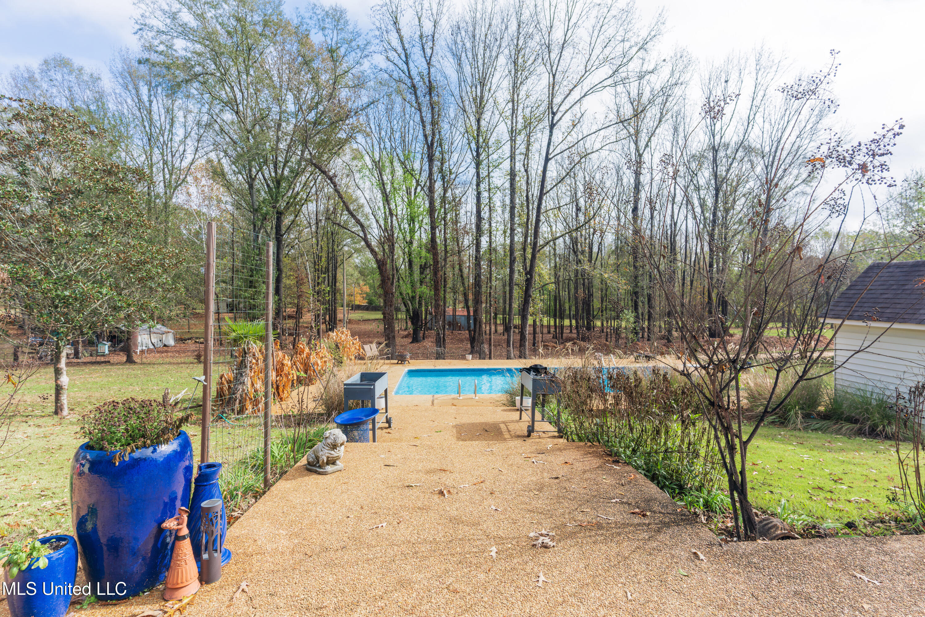 1104 North Chapel Hill Road Raymond, MS 39154 - Photo 45 of 66 45-Back