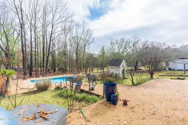 $277,000 | 1104 North Chapel Hill Road, Raymond, MS 39154