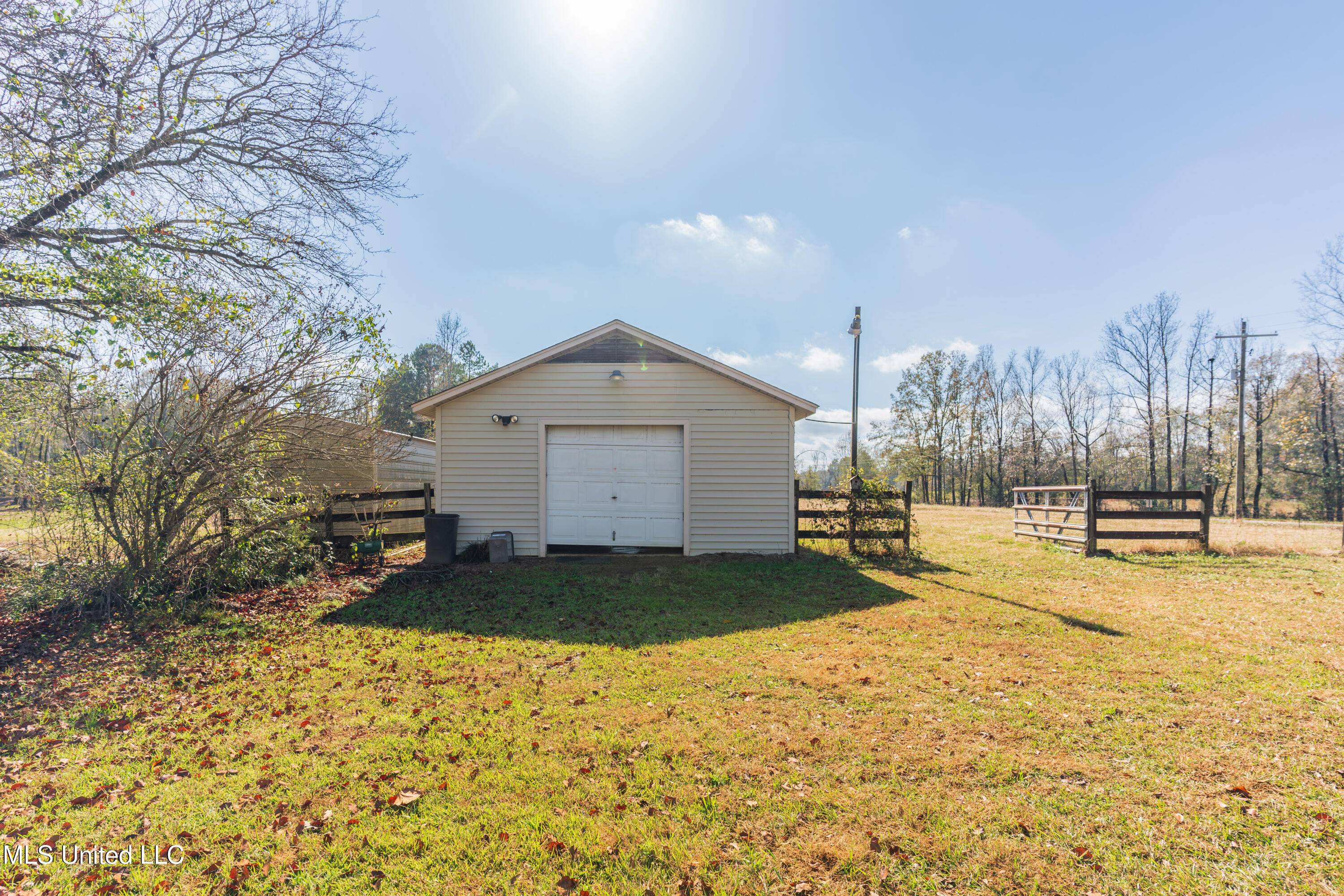 1104 North Chapel Hill Road Raymond, MS 39154 - Photo 56 of 66 56-Shed