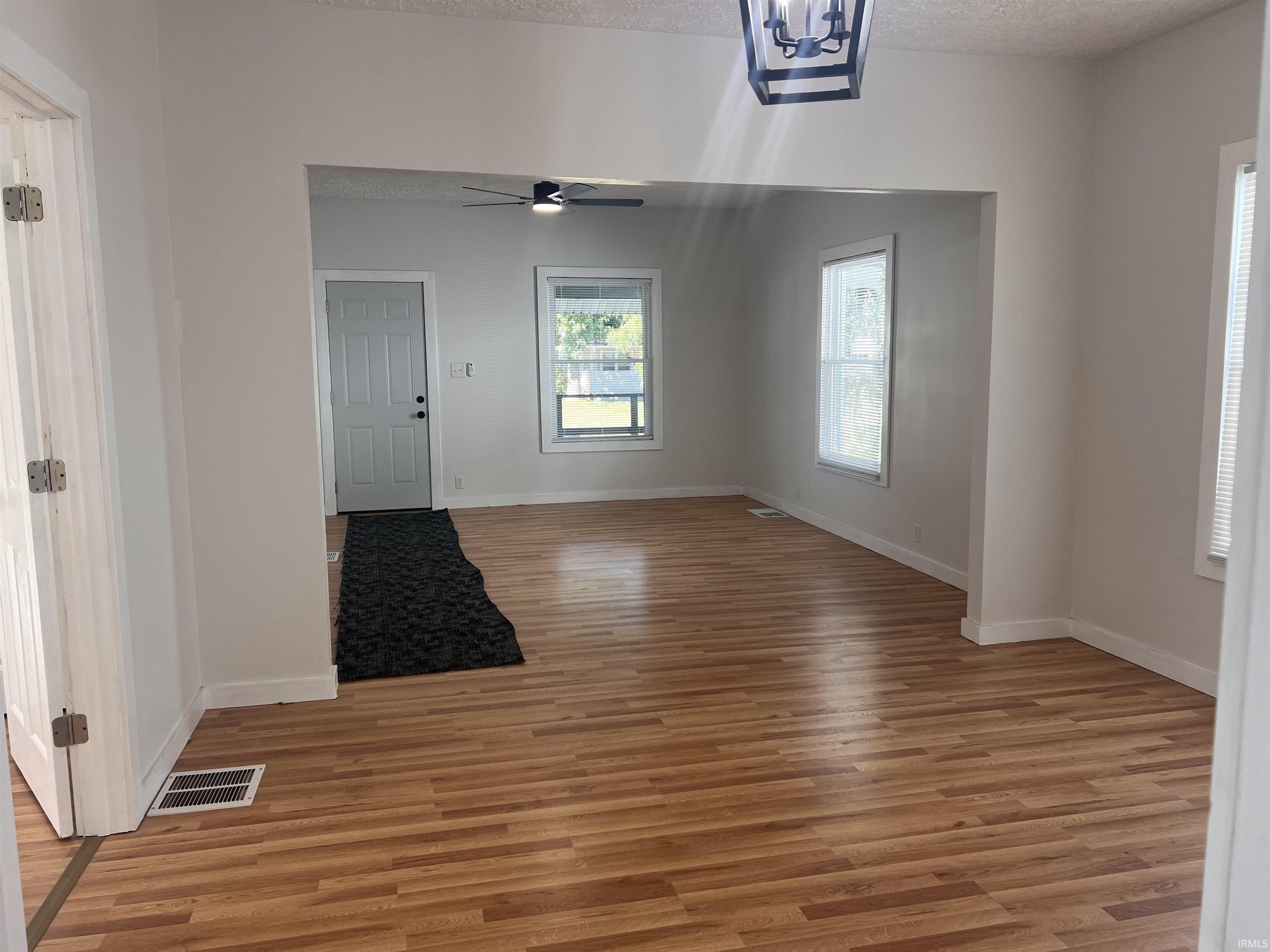 2004 South Walnut Street Muncie, IN 47302 - Photo 5 of 32