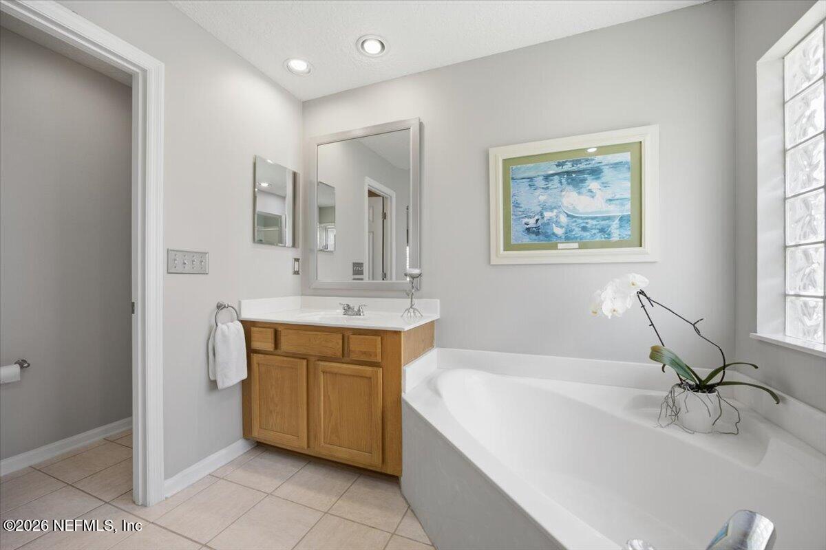 1204 Paradise Pond Road St. Augustine, FL 32092 - Photo 14 of 33 17-Primary Bathroom